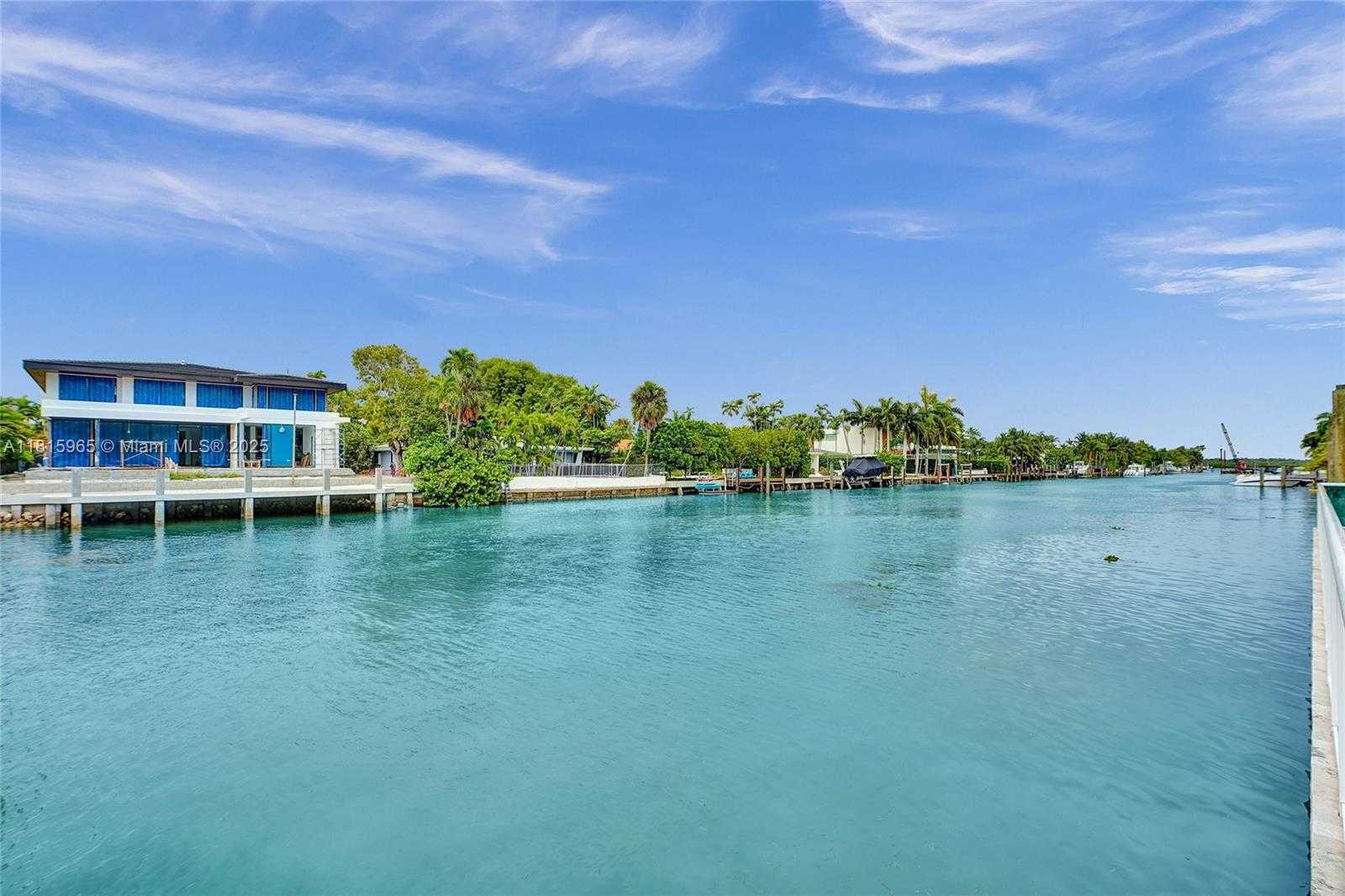Small Image of 9800 WEST BAY HARBOR DR #401, Bay Harbor Islands Number 19