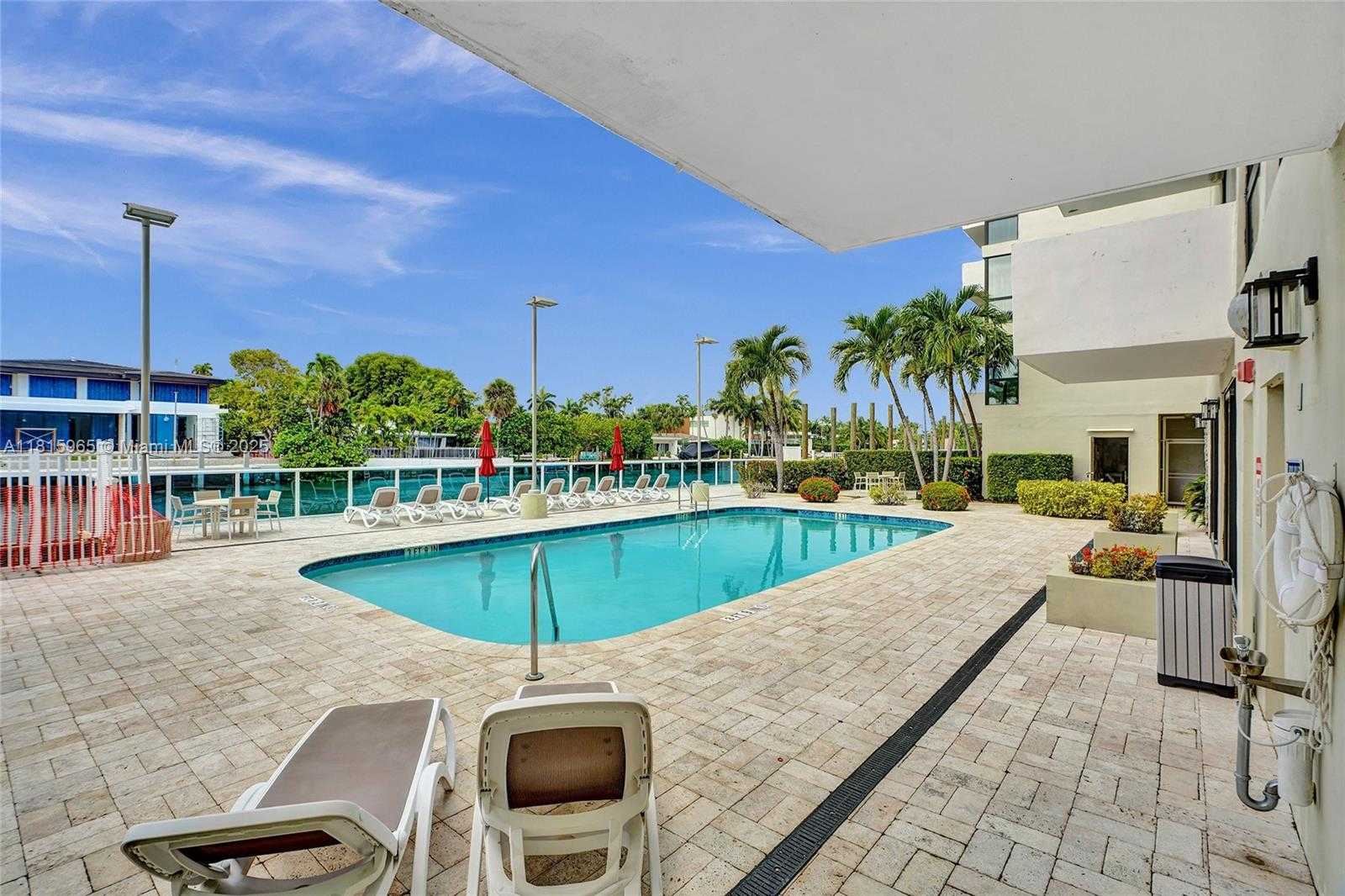 Small Image of 9800 WEST BAY HARBOR DR #401, Bay Harbor Islands Number 21