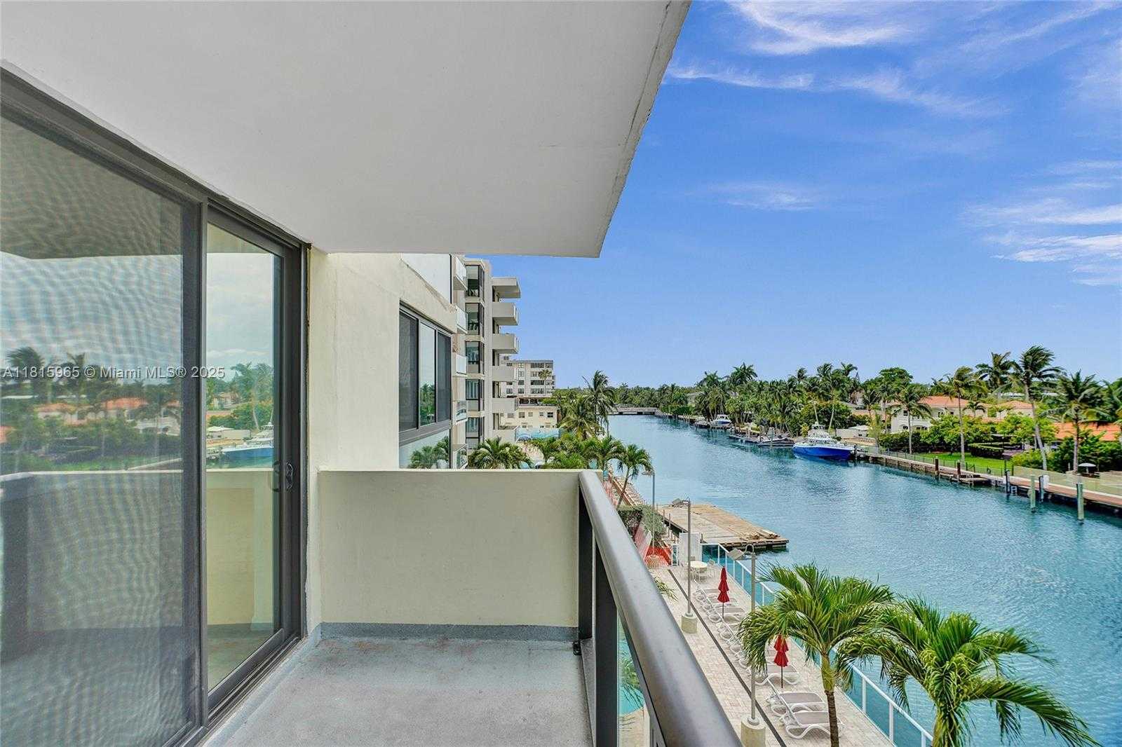 Small Image of 9800 WEST BAY HARBOR DR #401, Bay Harbor Islands Number 30