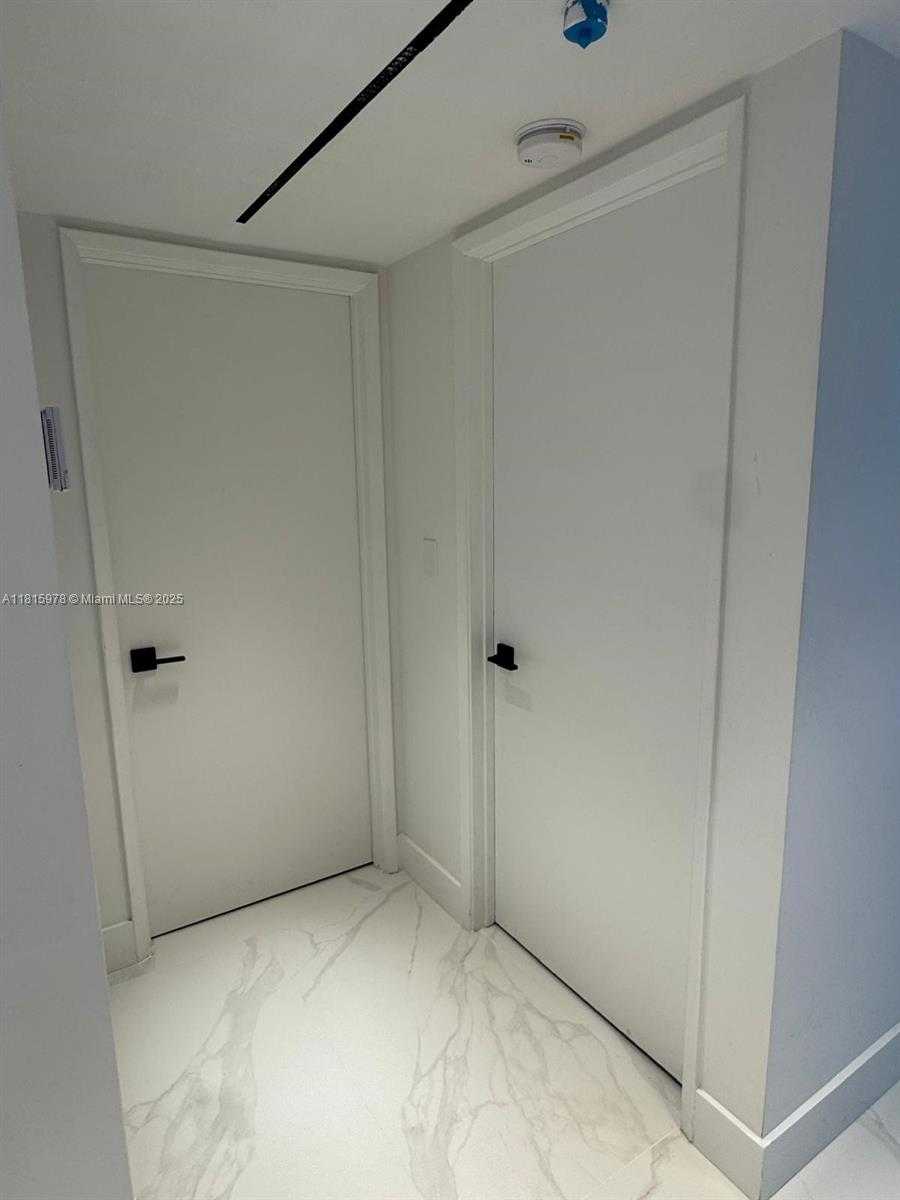 Small Image of 800 NORTH MIAMI AVE #E-901, Miami Number 10