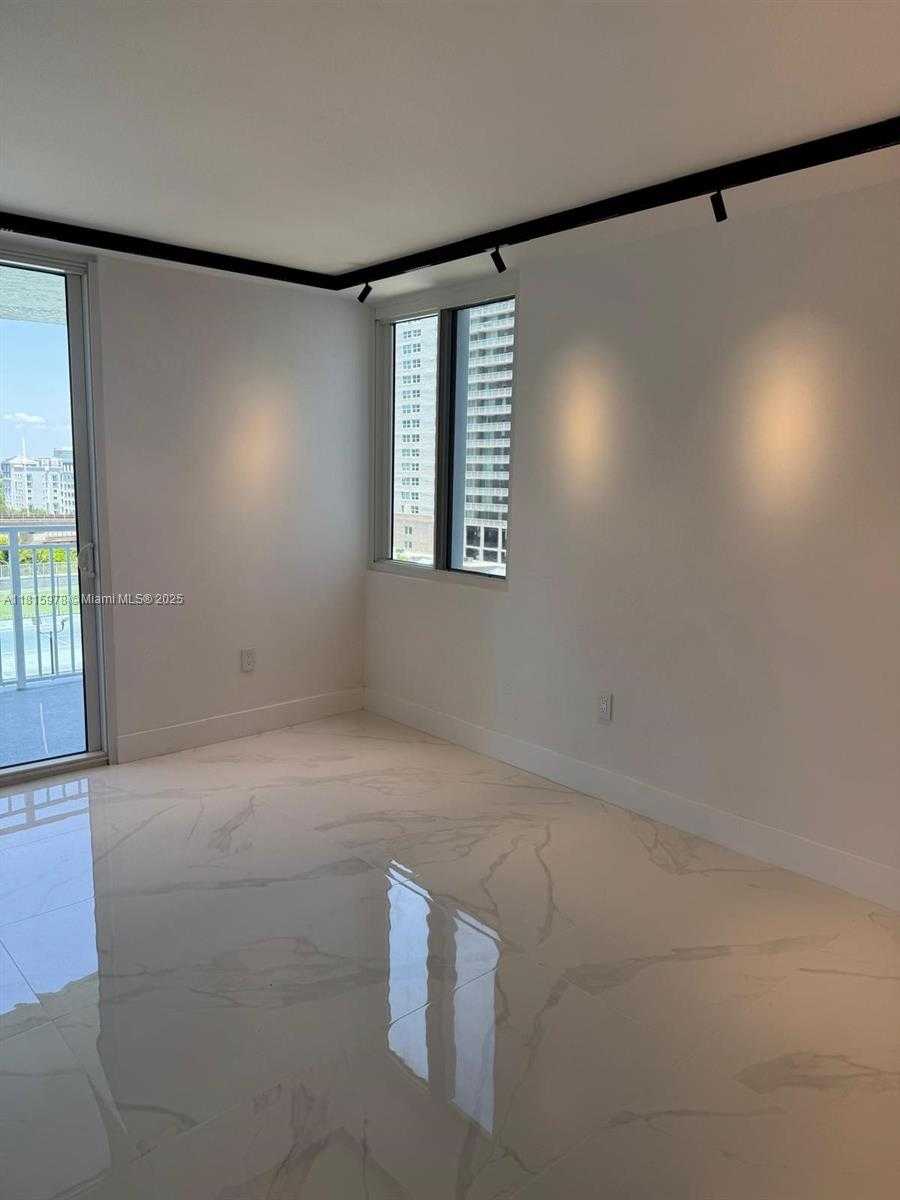 Small Image of 800 NORTH MIAMI AVE #E-901, Miami Number 6