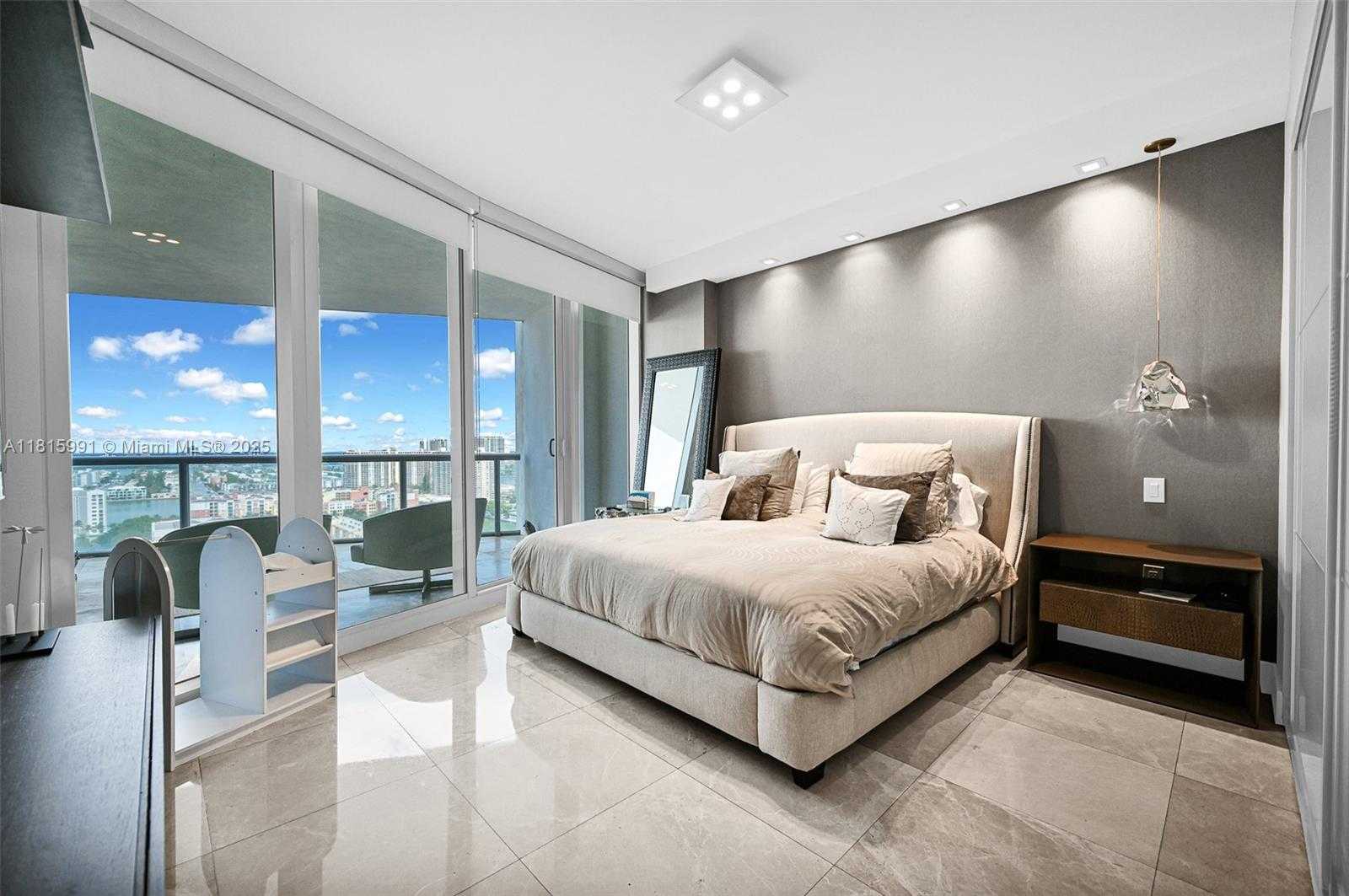 Small Image of 17121 COLLINS AVE #2304, Sunny Isles Beach Number 34