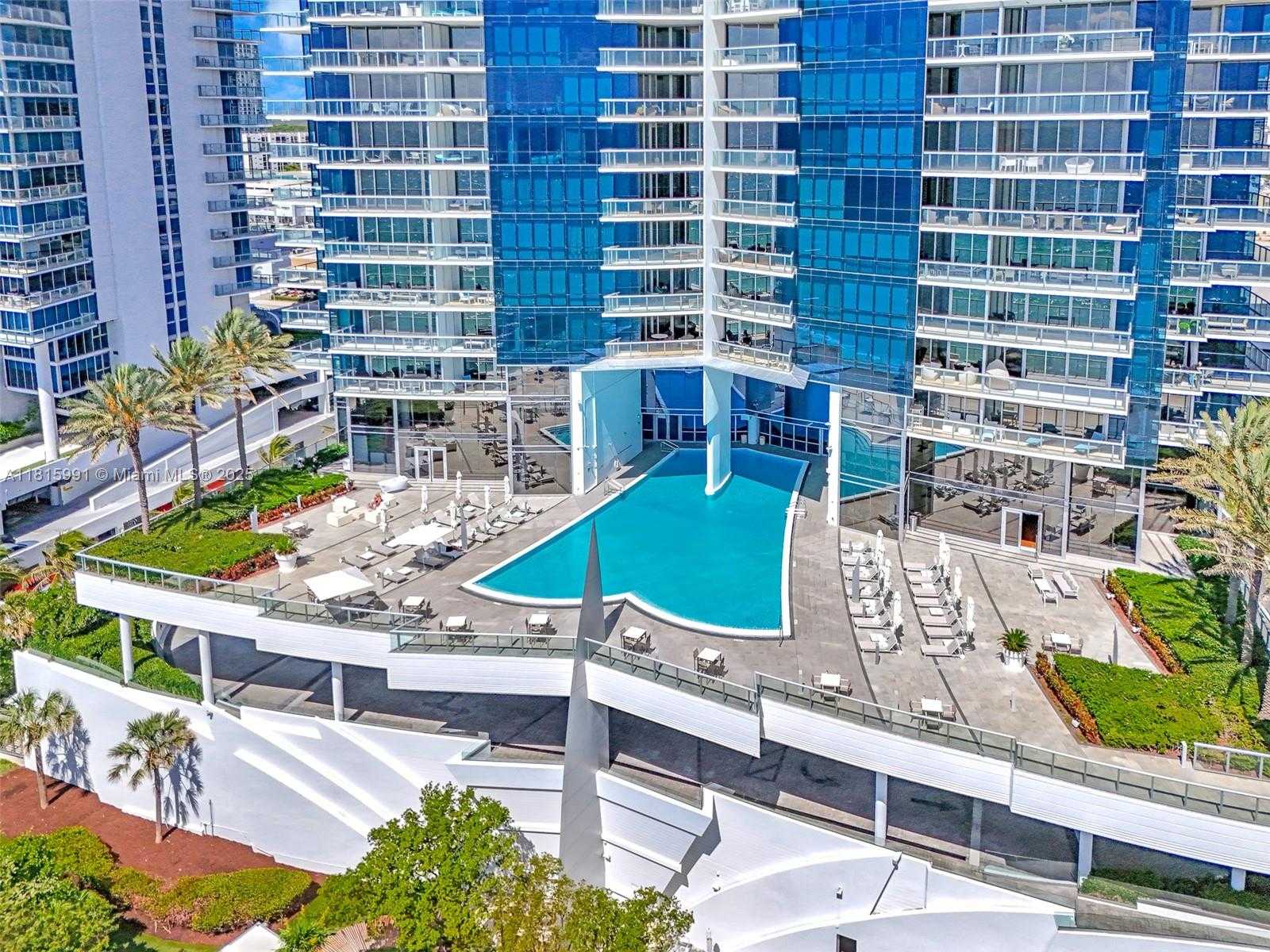 Small Image of 17121 COLLINS AVE #2304, Sunny Isles Beach Number 4