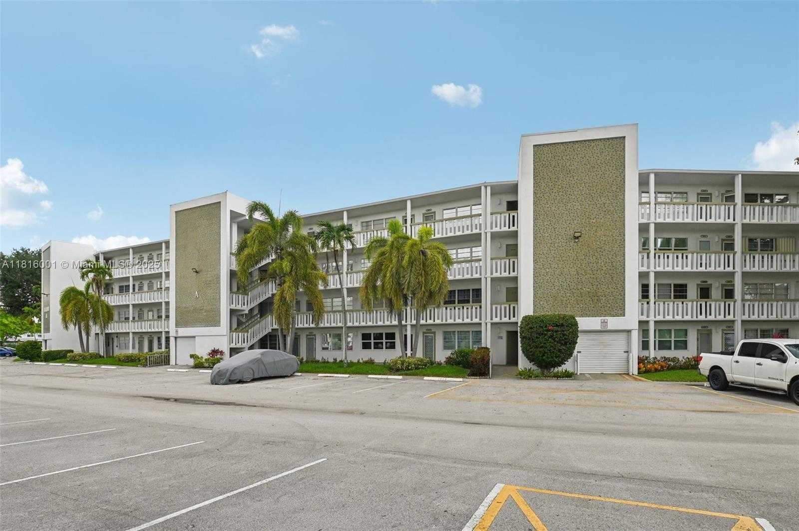 Small Image of 4007 DURHAM A #4007, Deerfield Beach Number 3
