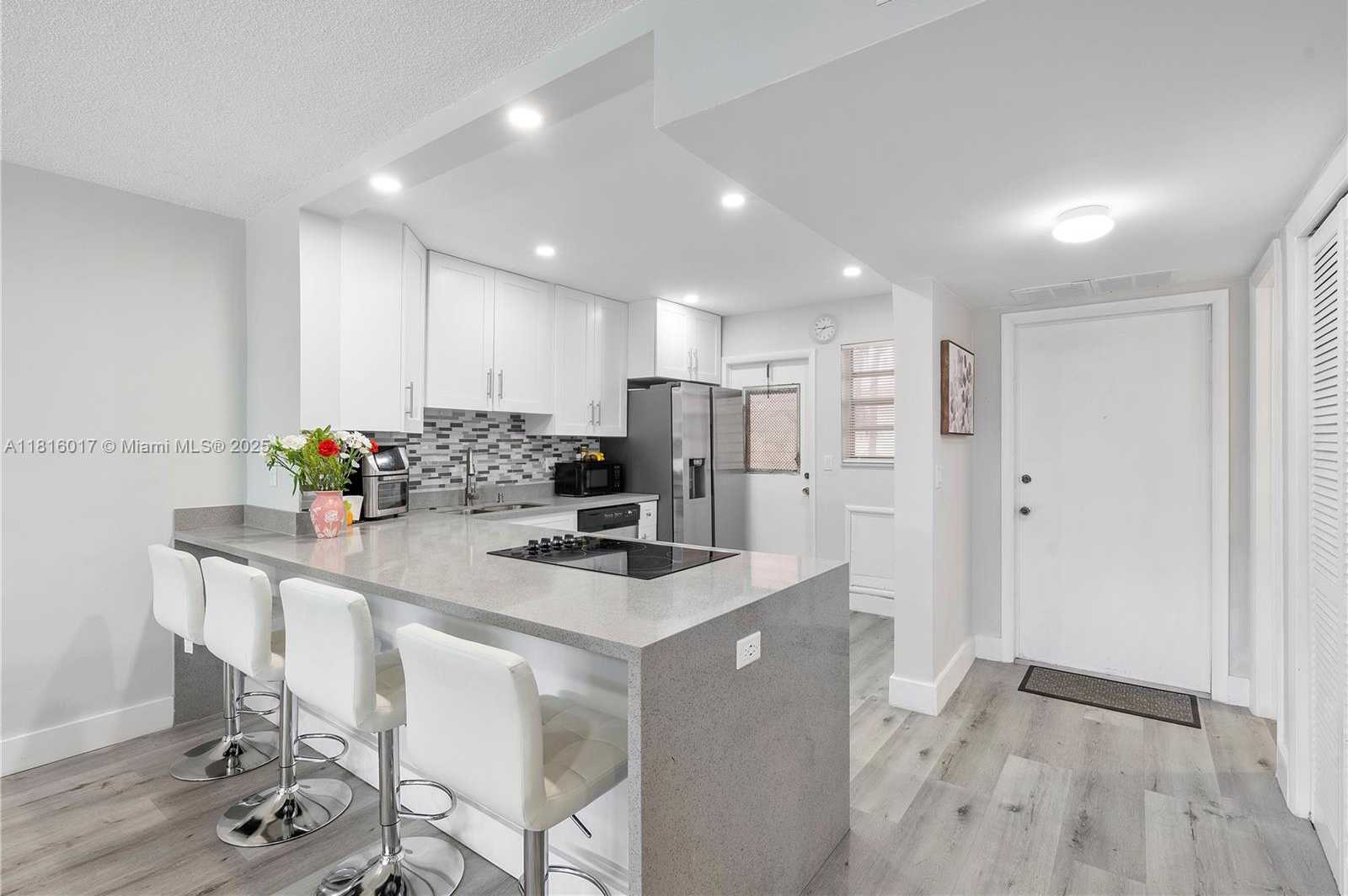 Small Image of 215 SOUTH EAST 3RD AVE #303B, Hallandale Beach Number 3