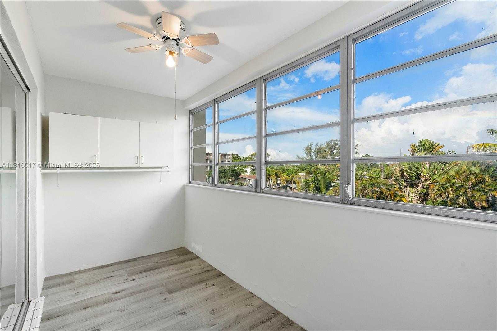 Small Image of 215 SOUTH EAST 3RD AVE #303B, Hallandale Beach Number 9