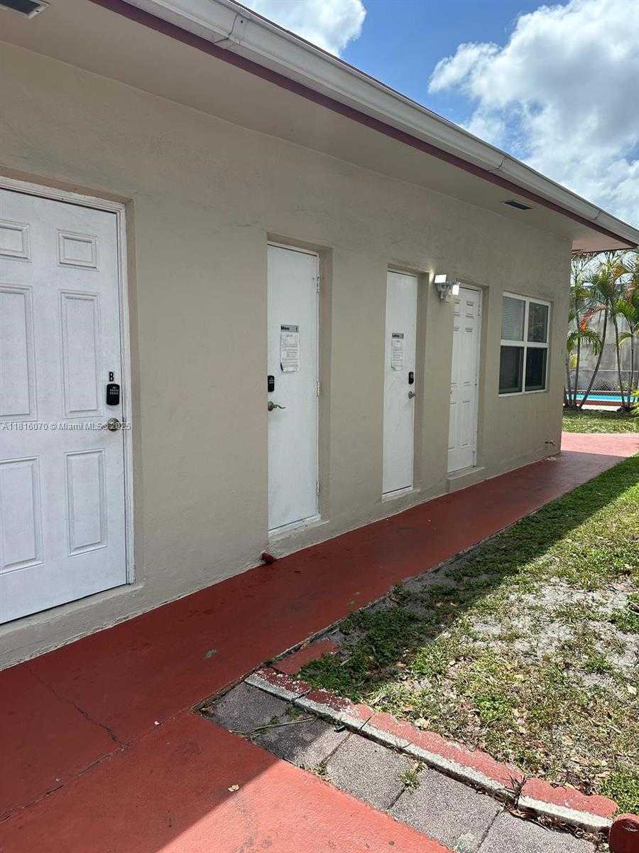 Small Image of 2916 FUNSTON ST #47A, Hollywood Number 11