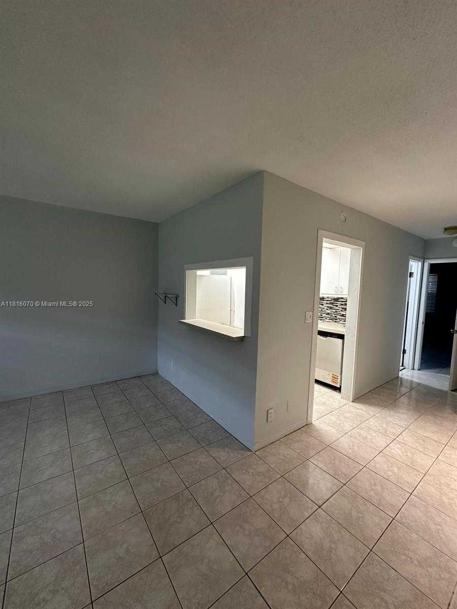 Small Image of 2916 FUNSTON ST #47A, Hollywood Number 12