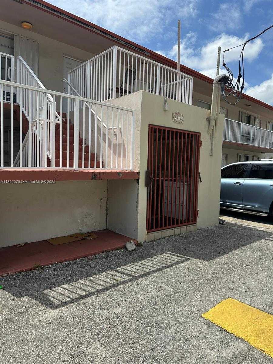 Small Image of 2916 FUNSTON ST #47A, Hollywood Number 6