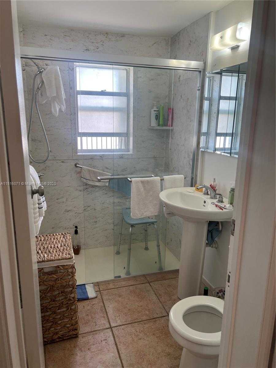 Small Image of 9241 COLLINS AVE #5, Surfside Number 21