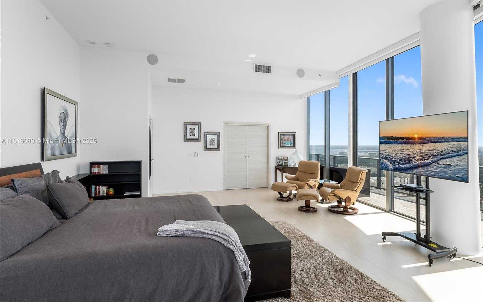 Small Image of 801 SOUTH MIAMI AVE #5801, Miami Number 19