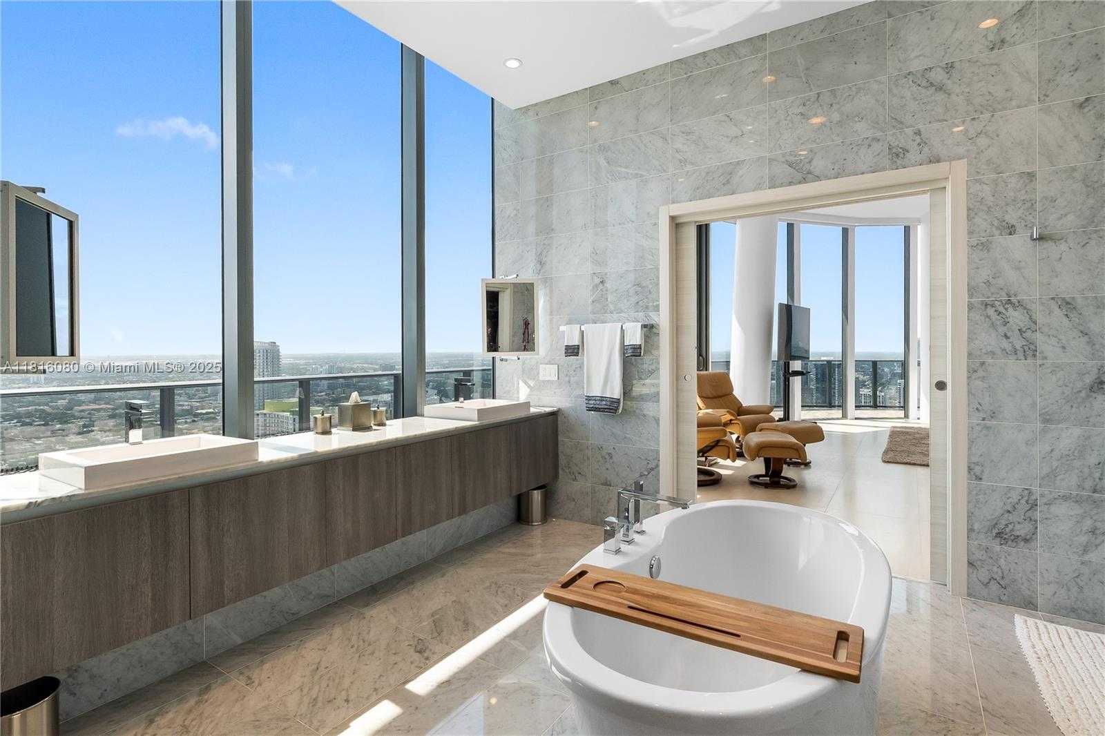 Small Image of 801 SOUTH MIAMI AVE #5801, Miami Number 22