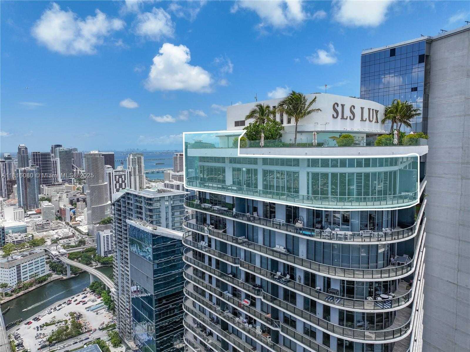 Small Image of 801 SOUTH MIAMI AVE #5801, Miami Number 3