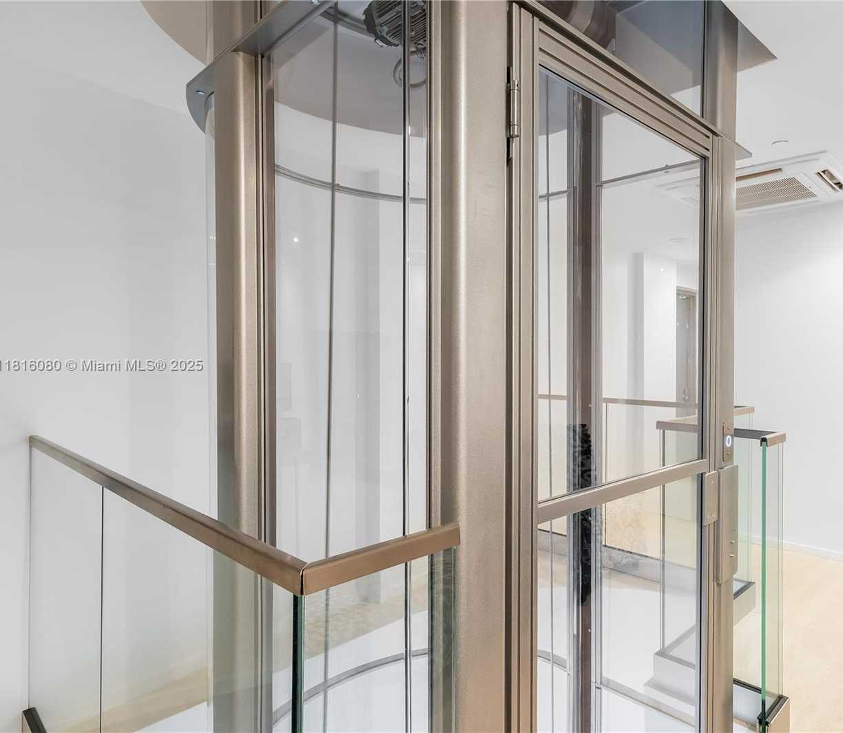 Small Image of 801 SOUTH MIAMI AVE #5801, Miami Number 36