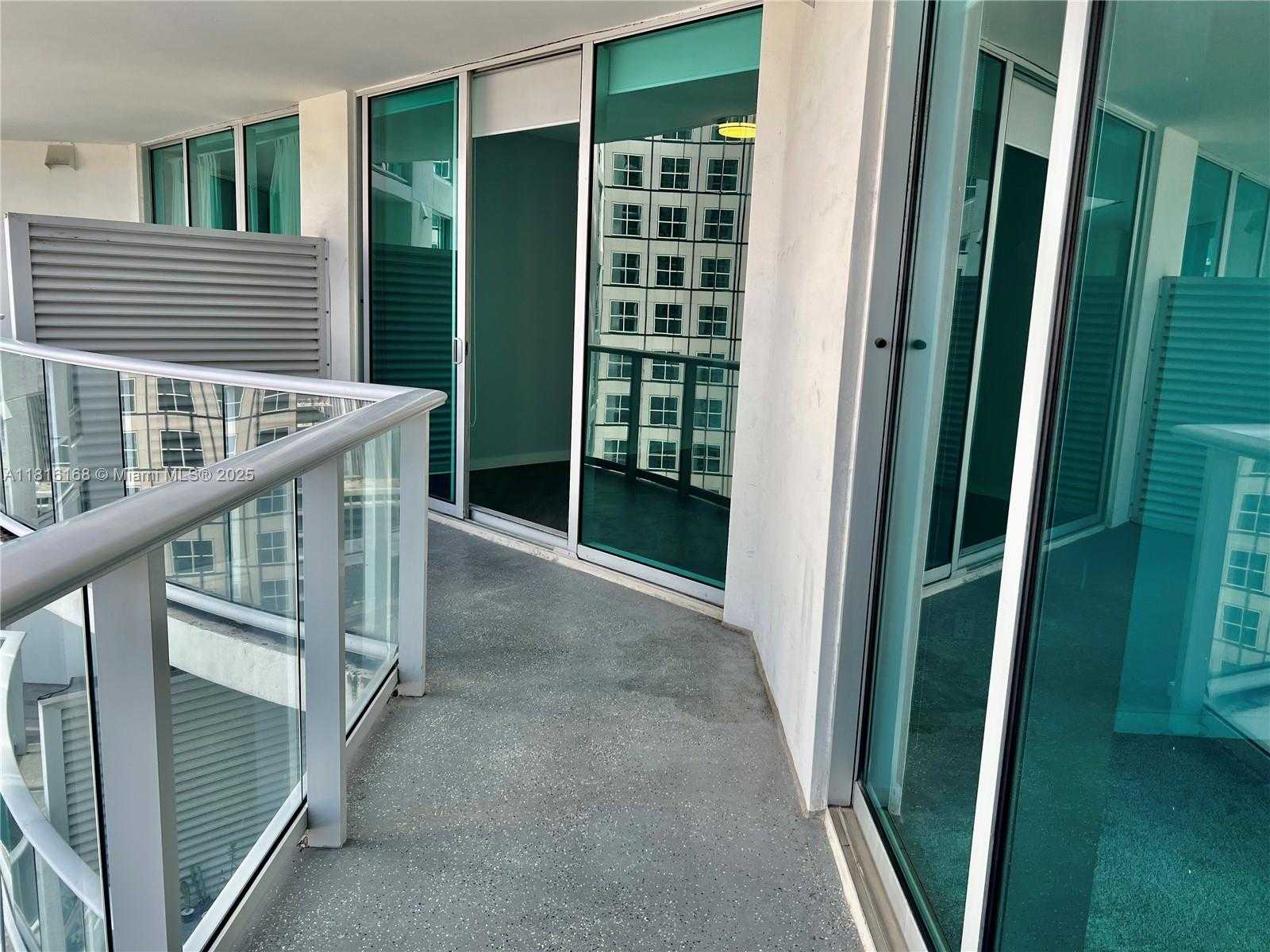 Small Image of 300 SOUTH BISCAYNE BLVD #2705, Miami Number 26