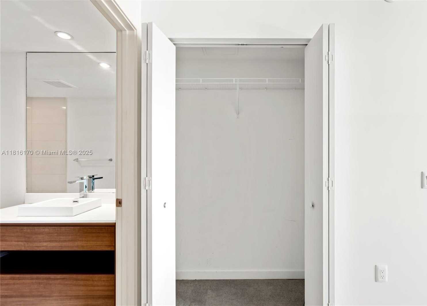 Small Image of 1100 SOUTH MIAMI AVE #2306, Miami Number 27