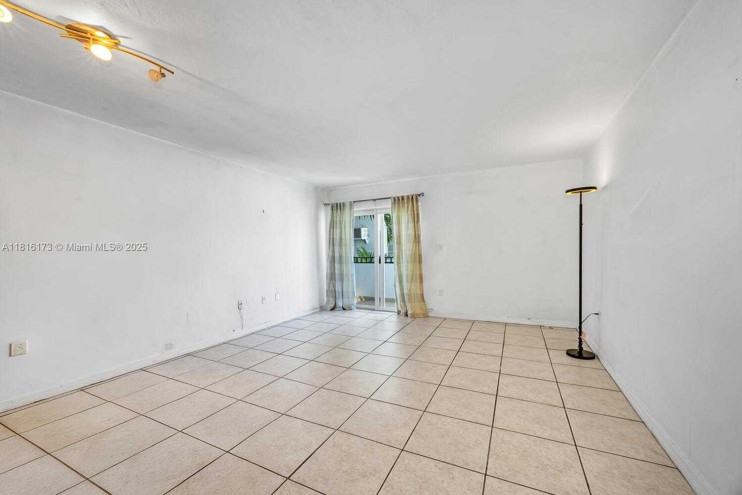 Small Image of 2465 SOUTH WEST 18TH AVE #3210, Miami Number 4