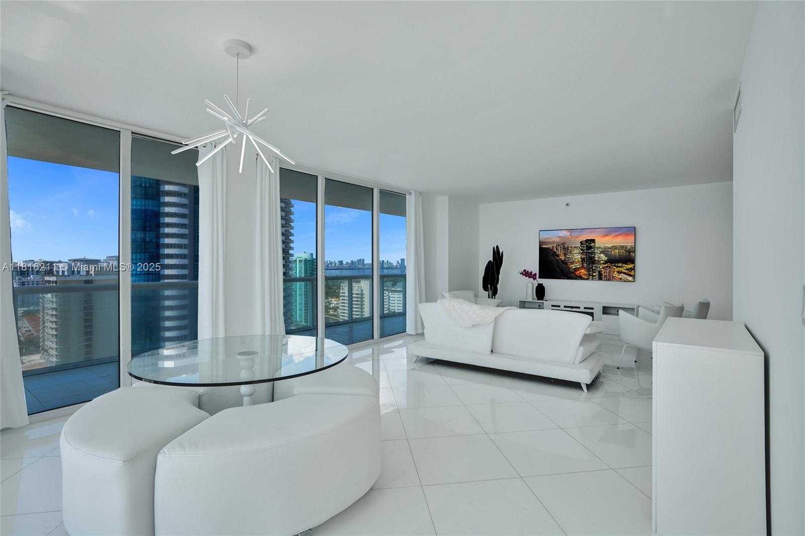 Small Image of 6365 COLLINS AVE #2403, Miami Beach Number 4