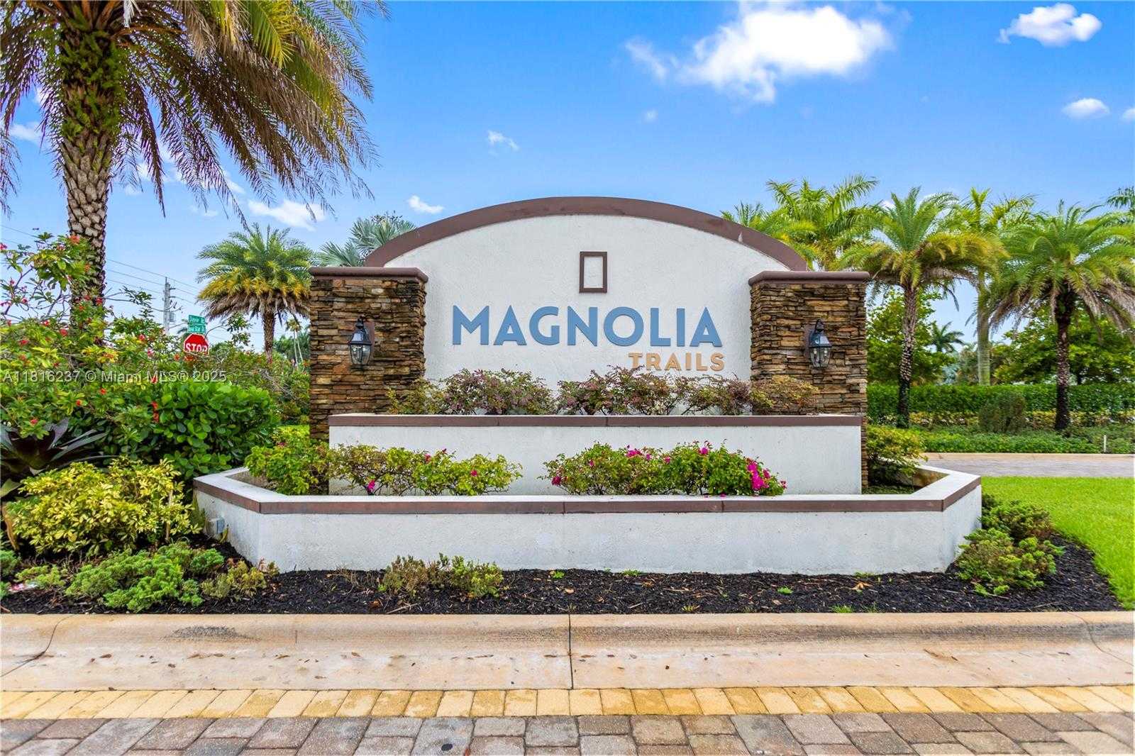 Small Image of 6496 SOUTH ANISE CT, Davie Number 12