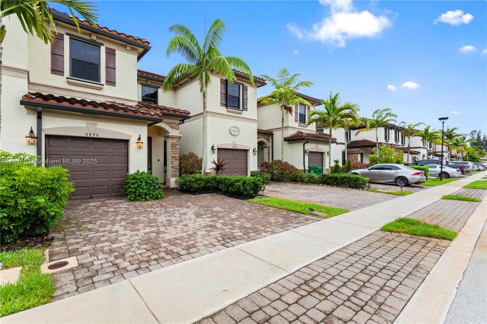 Small Image of 6496 SOUTH ANISE CT, Davie Number 13