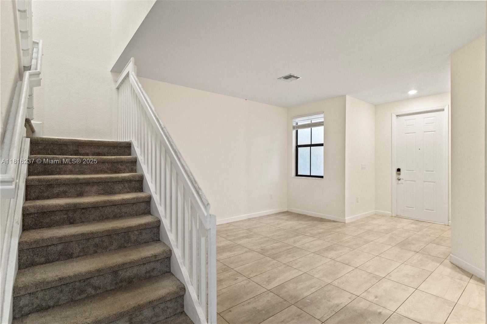 Small Image of 6496 SOUTH ANISE CT, Davie Number 18