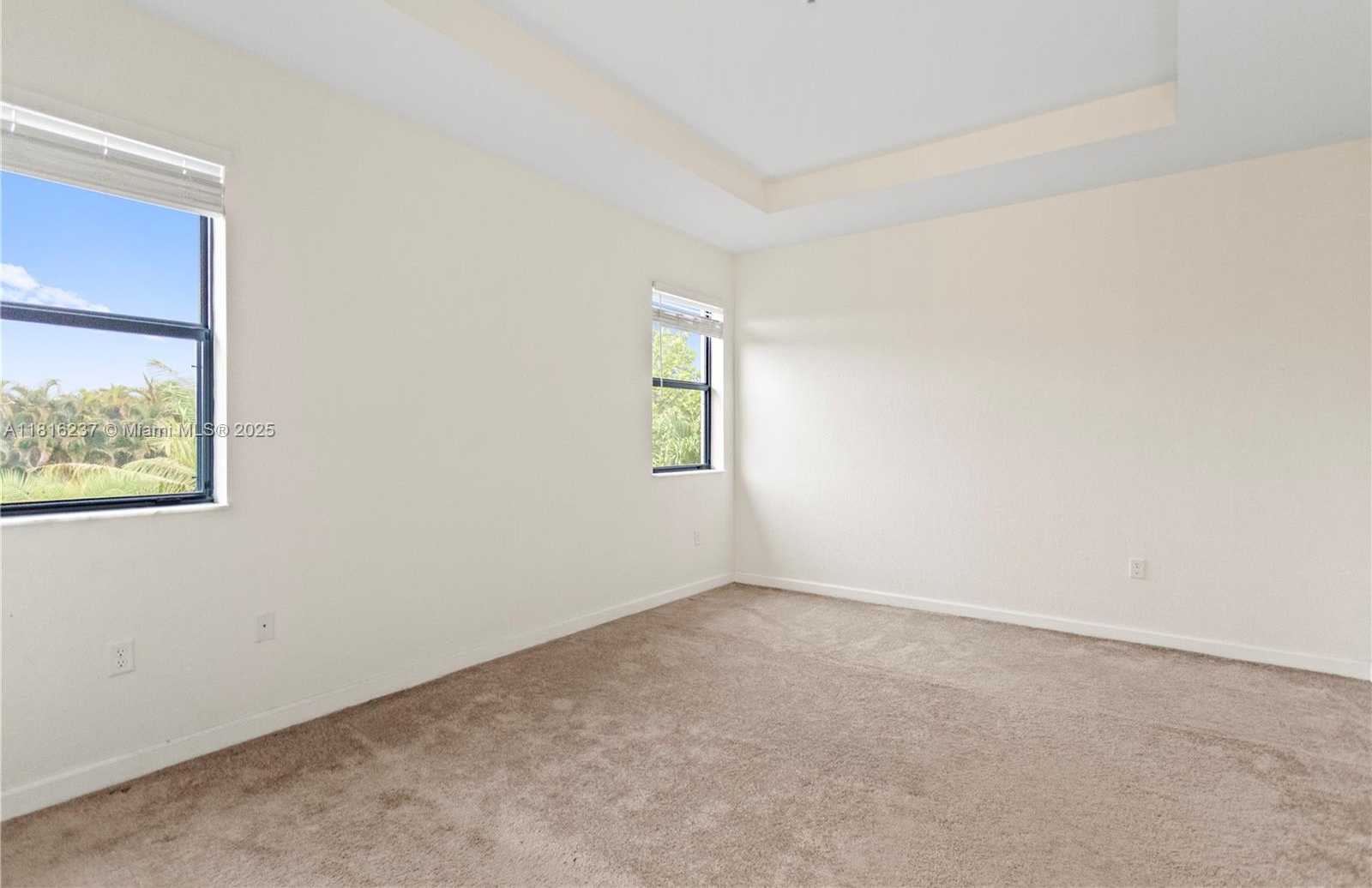 Small Image of 6496 SOUTH ANISE CT, Davie Number 37