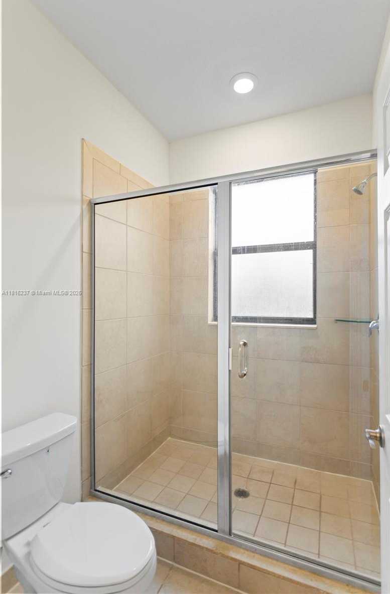 Small Image of 6496 SOUTH ANISE CT, Davie Number 44