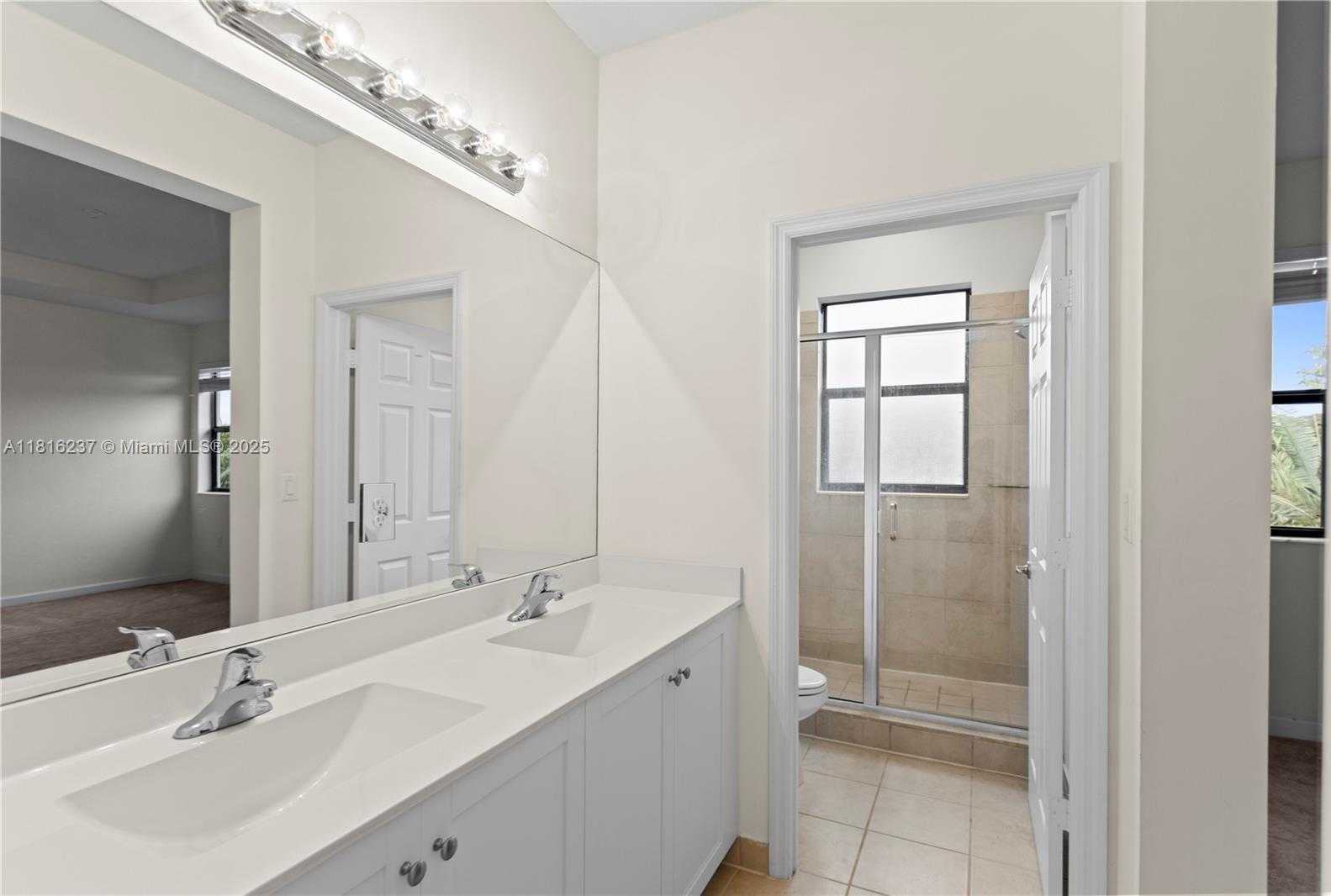 Small Image of 6496 SOUTH ANISE CT, Davie Number 46