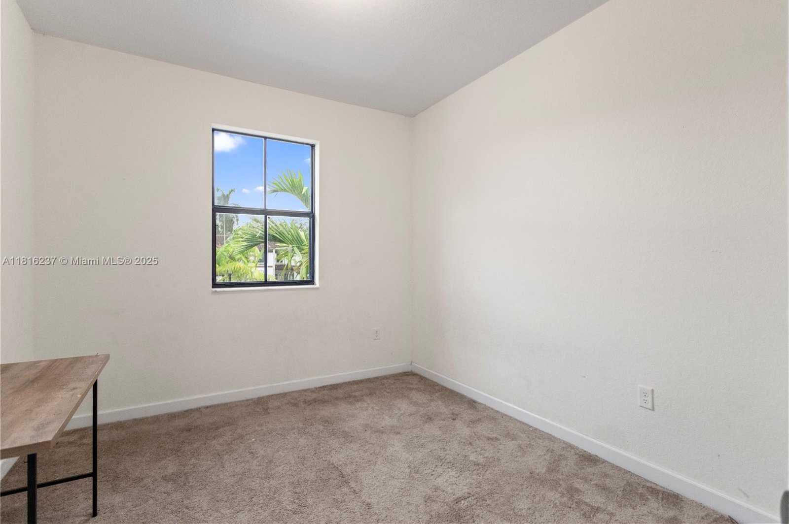 Small Image of 6496 SOUTH ANISE CT, Davie Number 55