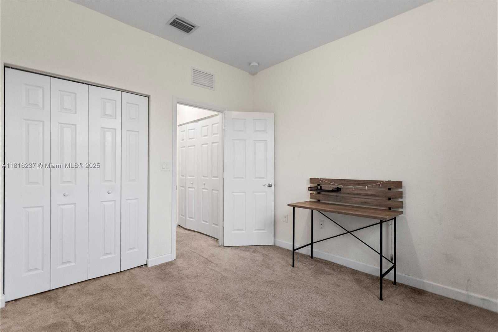 Small Image of 6496 SOUTH ANISE CT, Davie Number 58