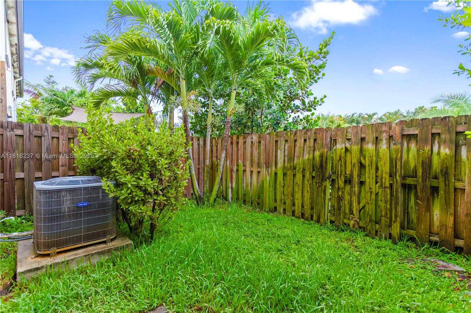 Small Image of 6496 SOUTH ANISE CT, Davie Number 59