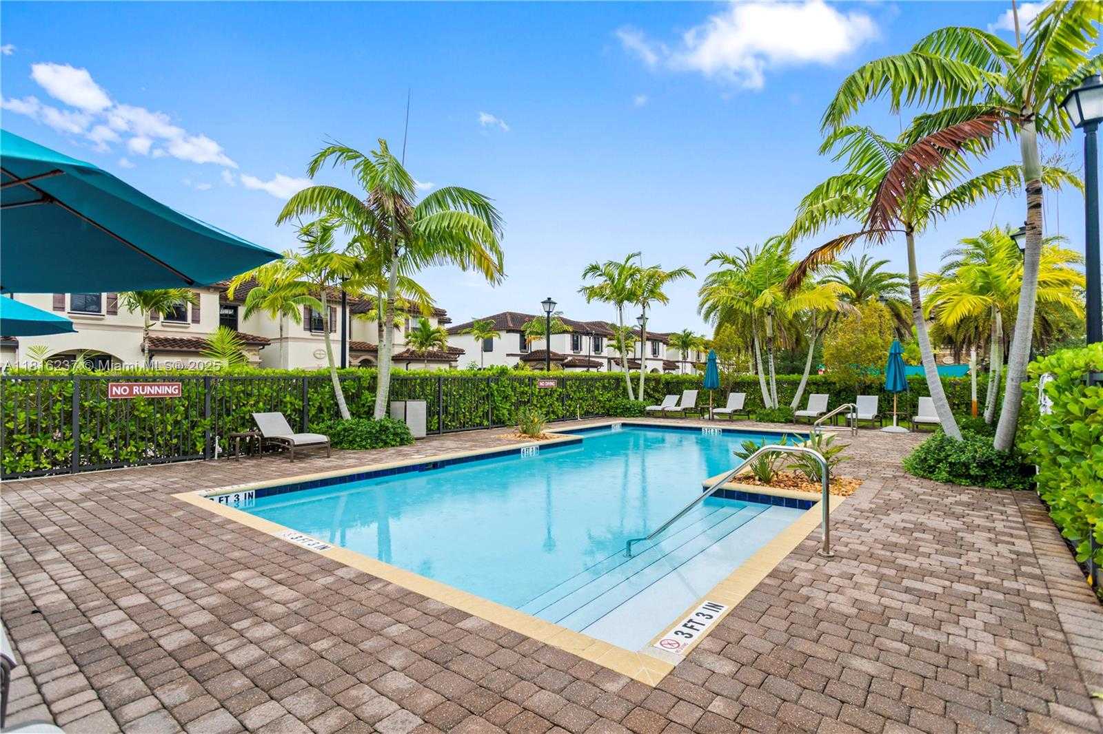 Small Image of 6496 SOUTH ANISE CT, Davie Number 64