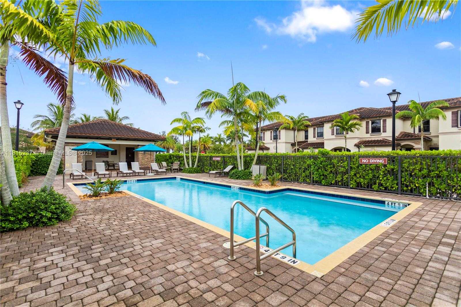Small Image of 6496 SOUTH ANISE CT, Davie Number 65