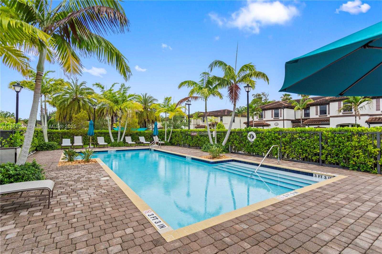 Small Image of 6496 SOUTH ANISE CT, Davie Number 66