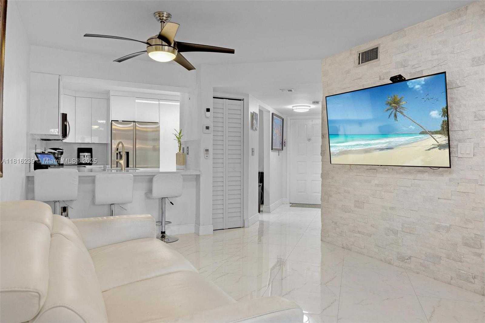 Small Image of 15499 NORTH MIAMI LAKEWAY N #208, Miami Lakes Number 11