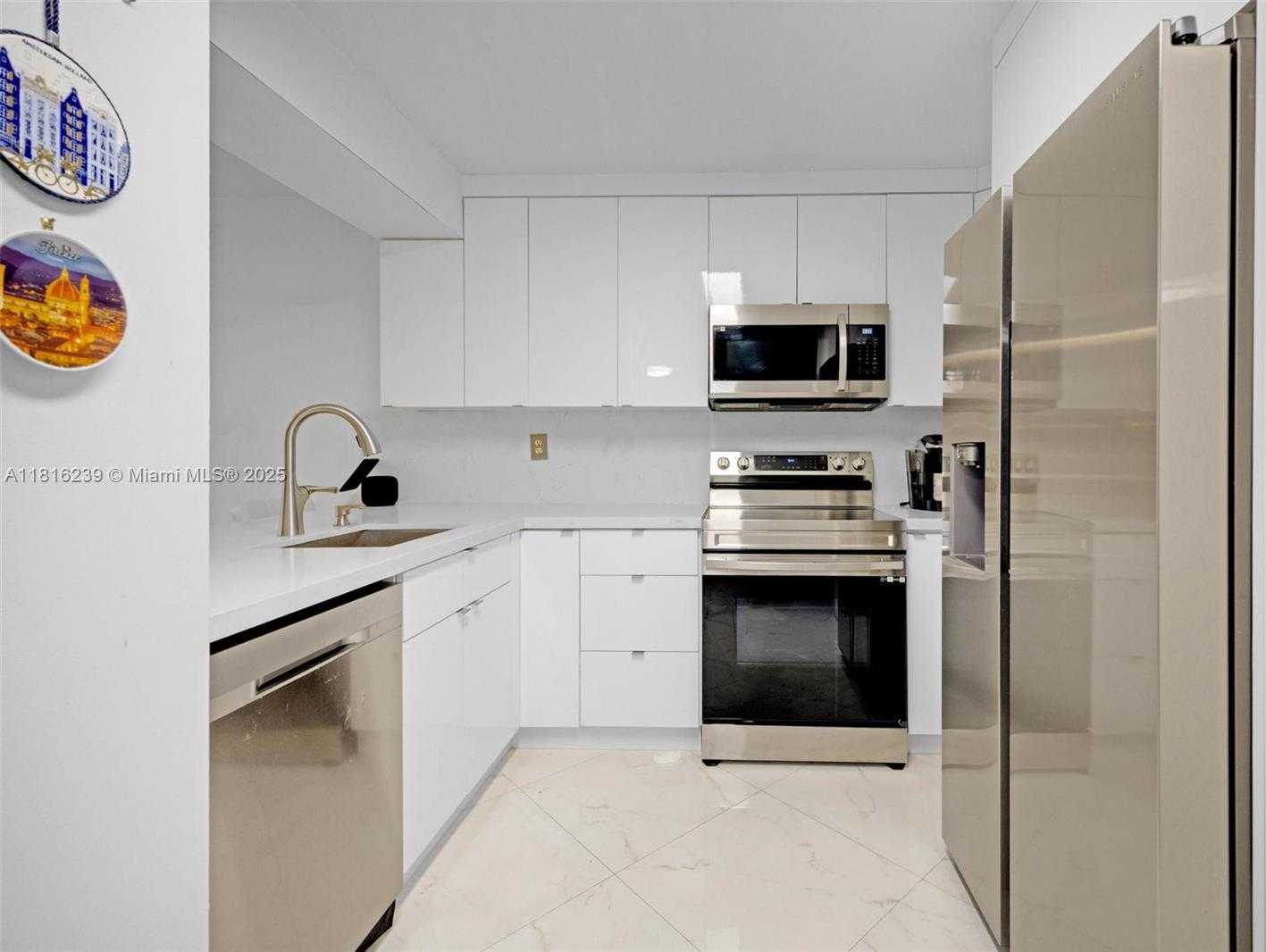Small Image of 15499 NORTH MIAMI LAKEWAY N #208, Miami Lakes Number 14