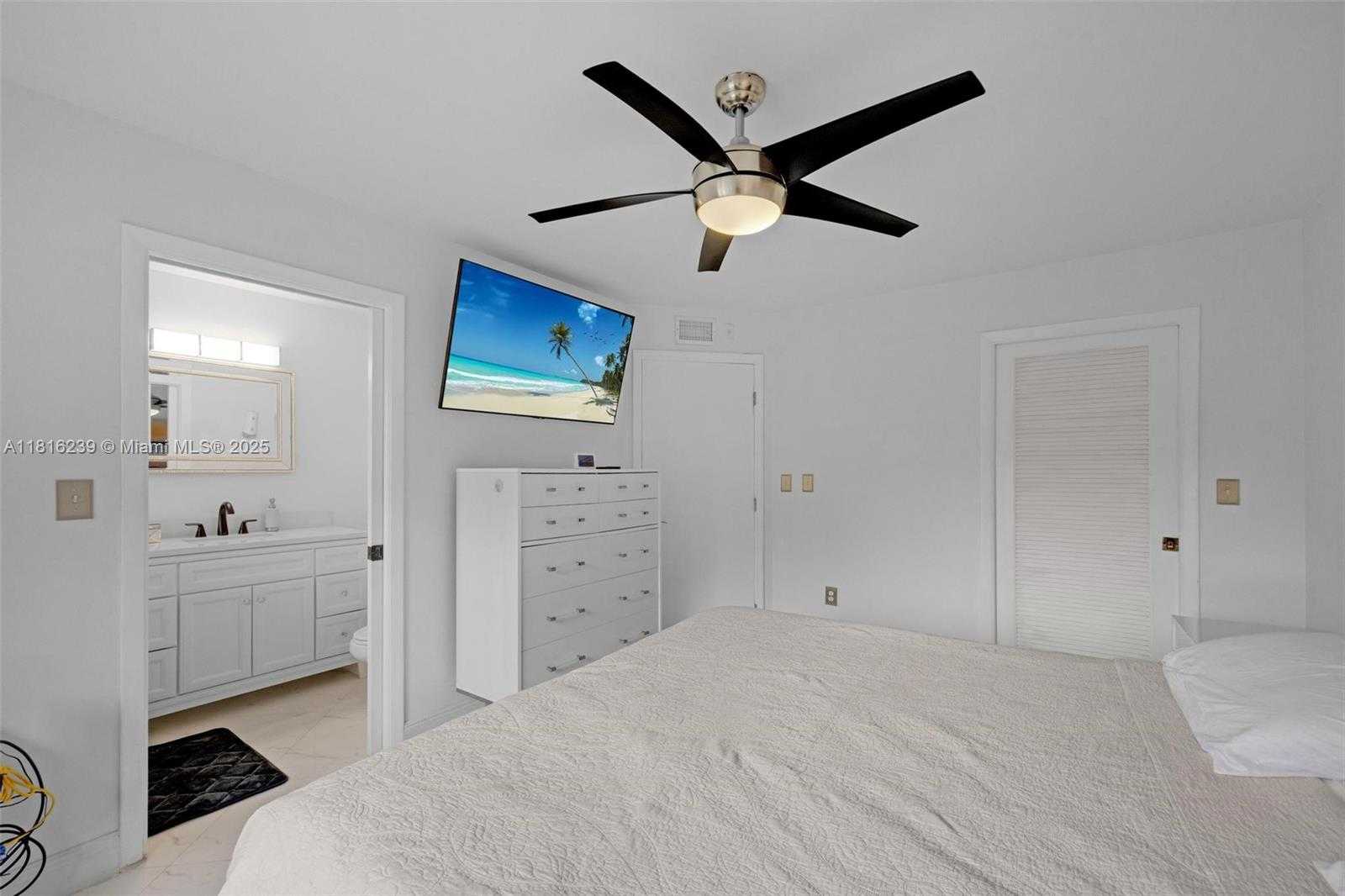 Small Image of 15499 NORTH MIAMI LAKEWAY N #208, Miami Lakes Number 23