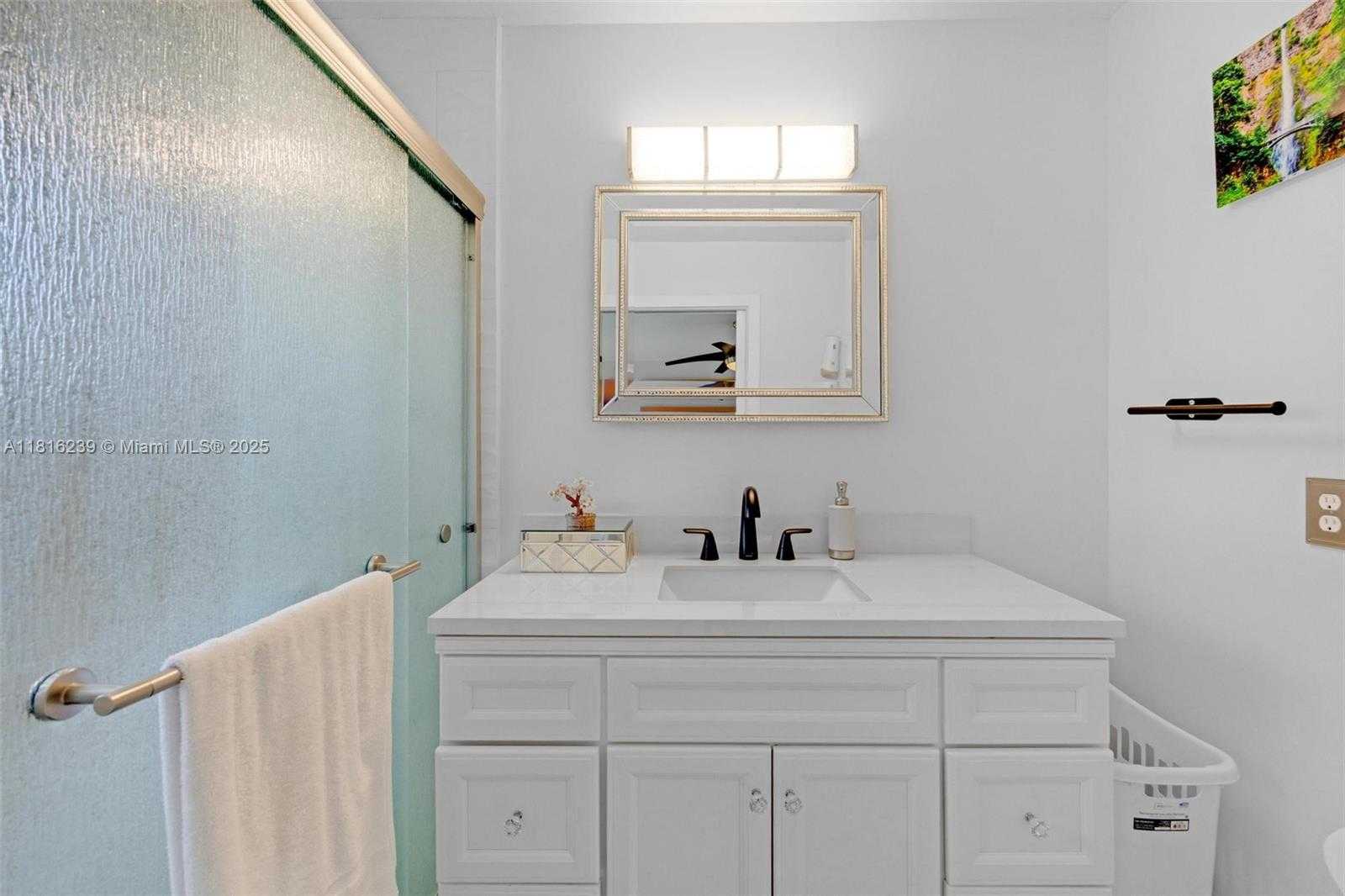 Small Image of 15499 NORTH MIAMI LAKEWAY N #208, Miami Lakes Number 24