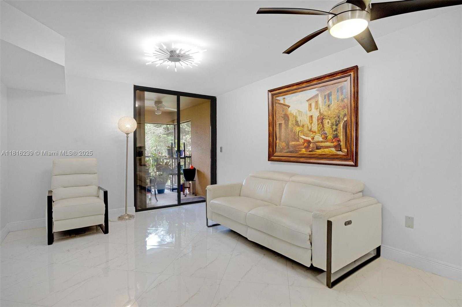 Small Image of 15499 NORTH MIAMI LAKEWAY N #208, Miami Lakes Number 31