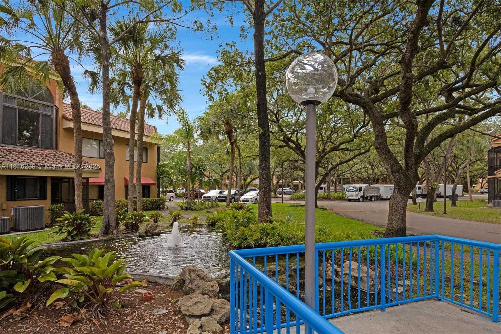 Small Image of 15499 NORTH MIAMI LAKEWAY N #208, Miami Lakes Number 40