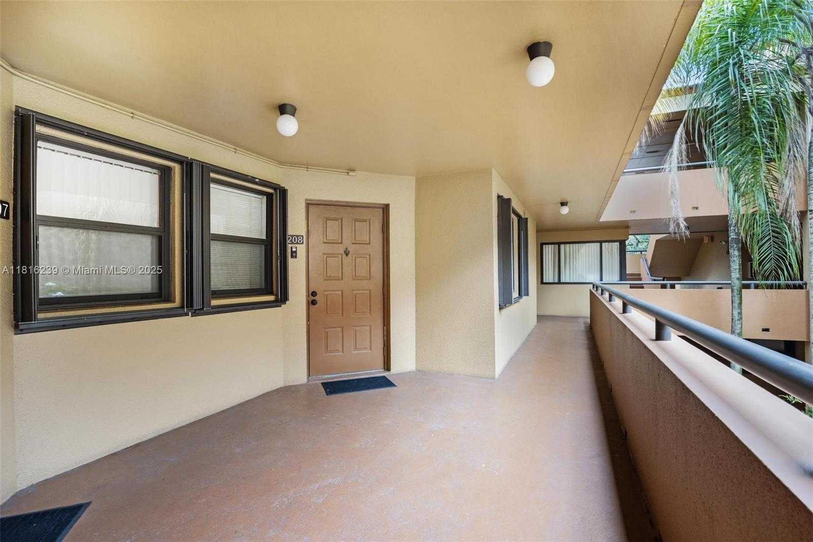 Small Image of 15499 NORTH MIAMI LAKEWAY N #208, Miami Lakes Number 7