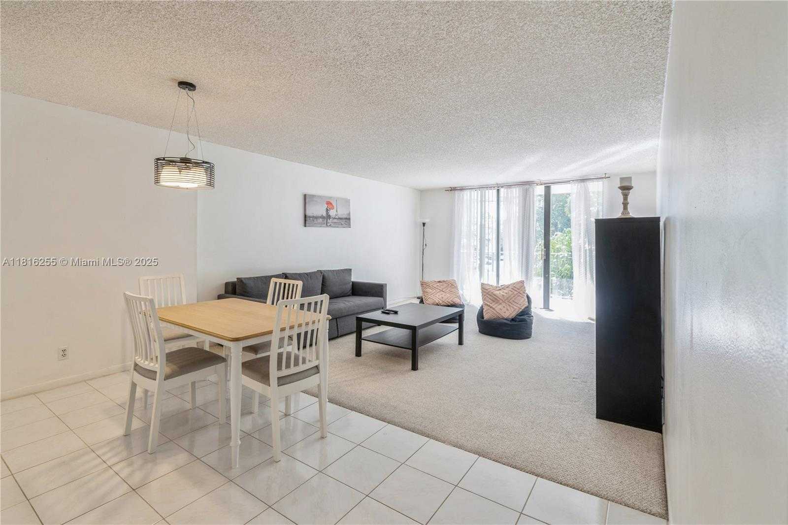 Small Image of 18151 NE 31st Ct, Aventura, FL 33160, USA Number 5