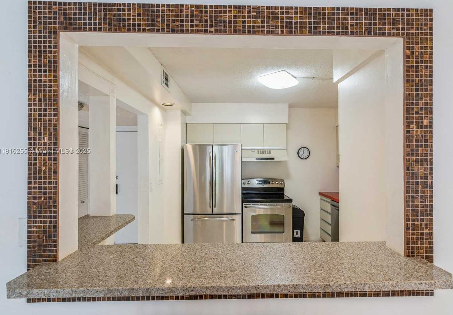 Small Image of 18151 NE 31st Ct, Aventura, FL 33160, USA Number 7