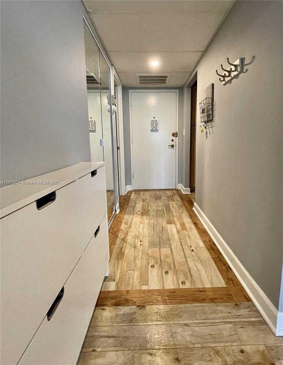 Small Image of 2751 TAFT ST #107, Hollywood Number 12