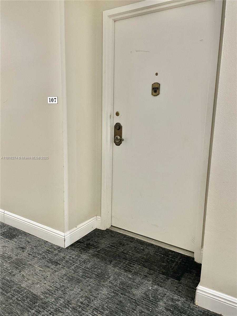 Small Image of 2751 TAFT ST #107, Hollywood Number 14