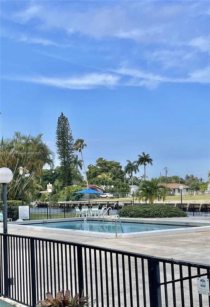 Small Image of 2751 TAFT ST #107, Hollywood Number 16
