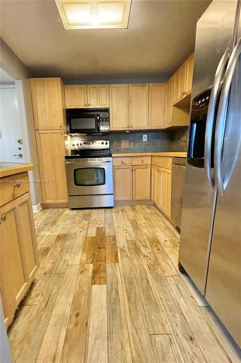 Small Image of 2751 TAFT ST #107, Hollywood Number 3