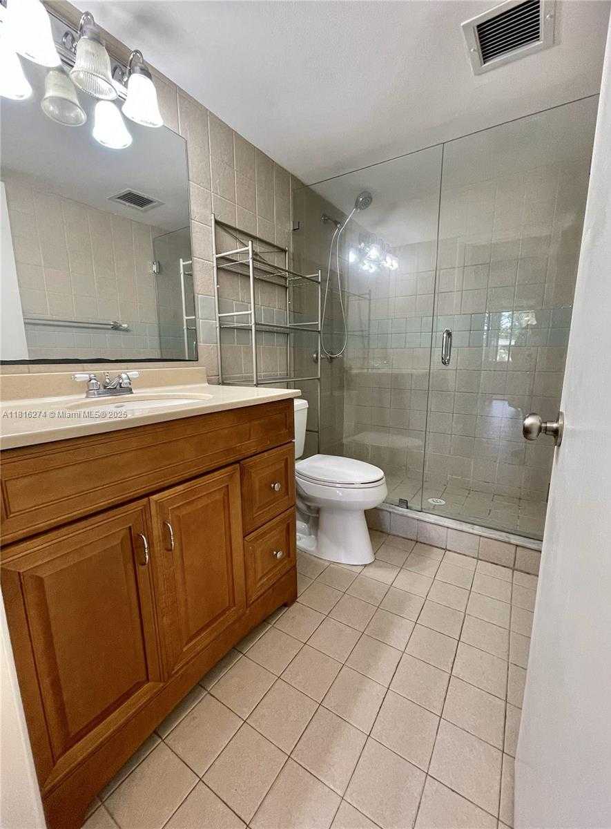Small Image of 2751 TAFT ST #107, Hollywood Number 6