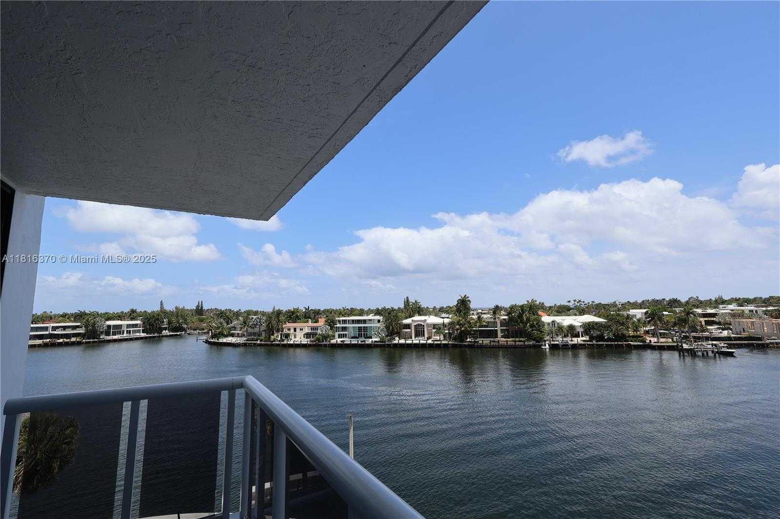 Small Image of 20515 EAST COUNTRY CLUB DR #543, Aventura Number 28