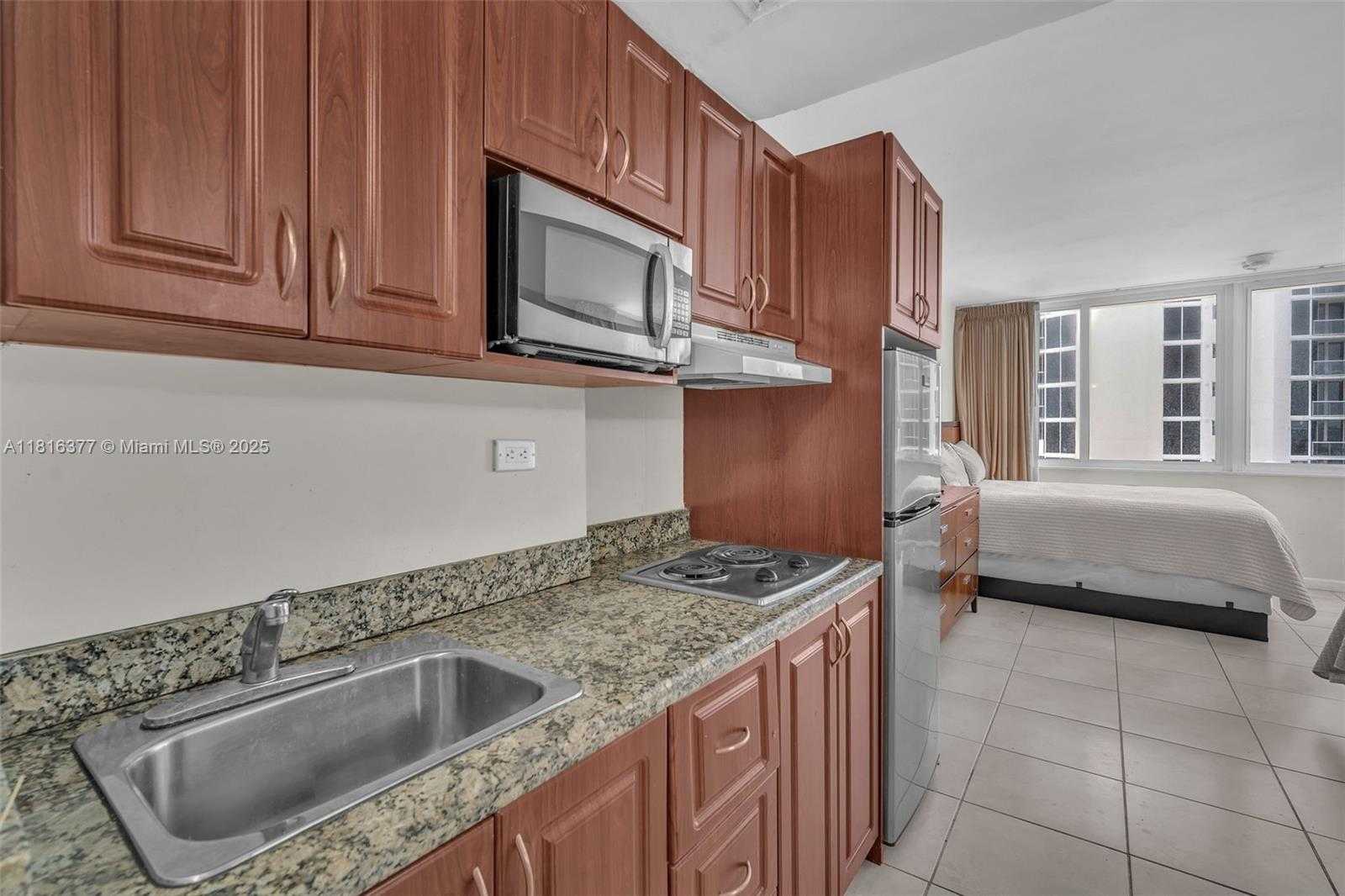 Small Image of 19201 COLLINS AVE #326, Sunny Isles Beach Number 7